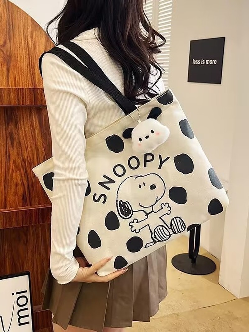여성용 만화 스누피 캔버스 숄더백 대용량 토트백 학생용 - Anime Tote Bag 리뷰 및 가격