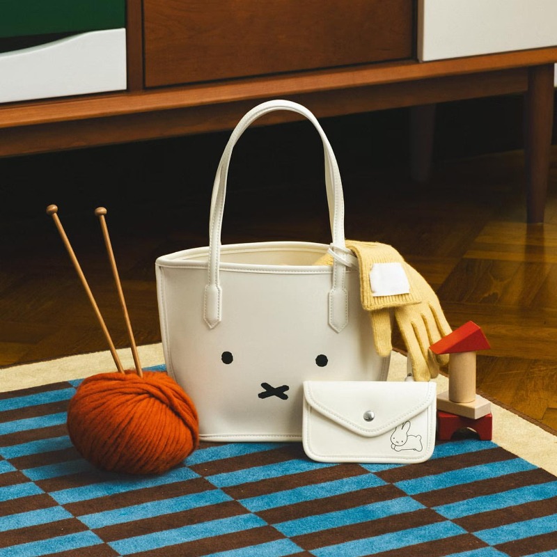 2PCS Kawaii Miffy 시리즈 토트 백 만화  - Anime Tote Bag 리뷰 및 가격